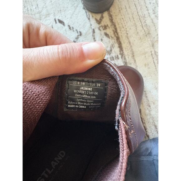 Eastland Jasmine Chelsea Boot Brown Leather Size 8.5 39 - Picture 7 of 7